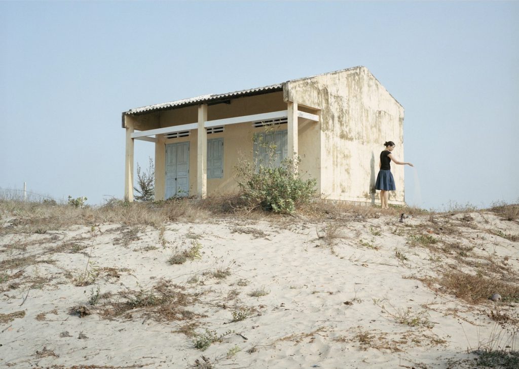 Loan Nguyen, Petite maison, 2005, de la série De retour
